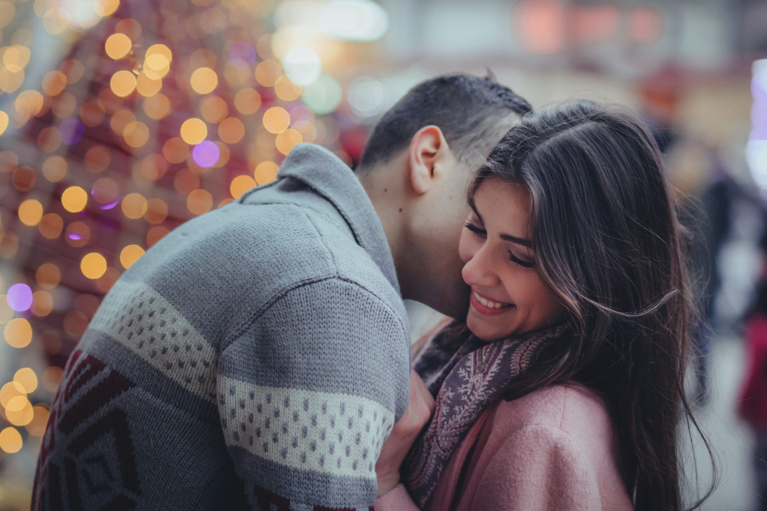 3 Important Reasons You Should Keep Dating During the Holiday Season